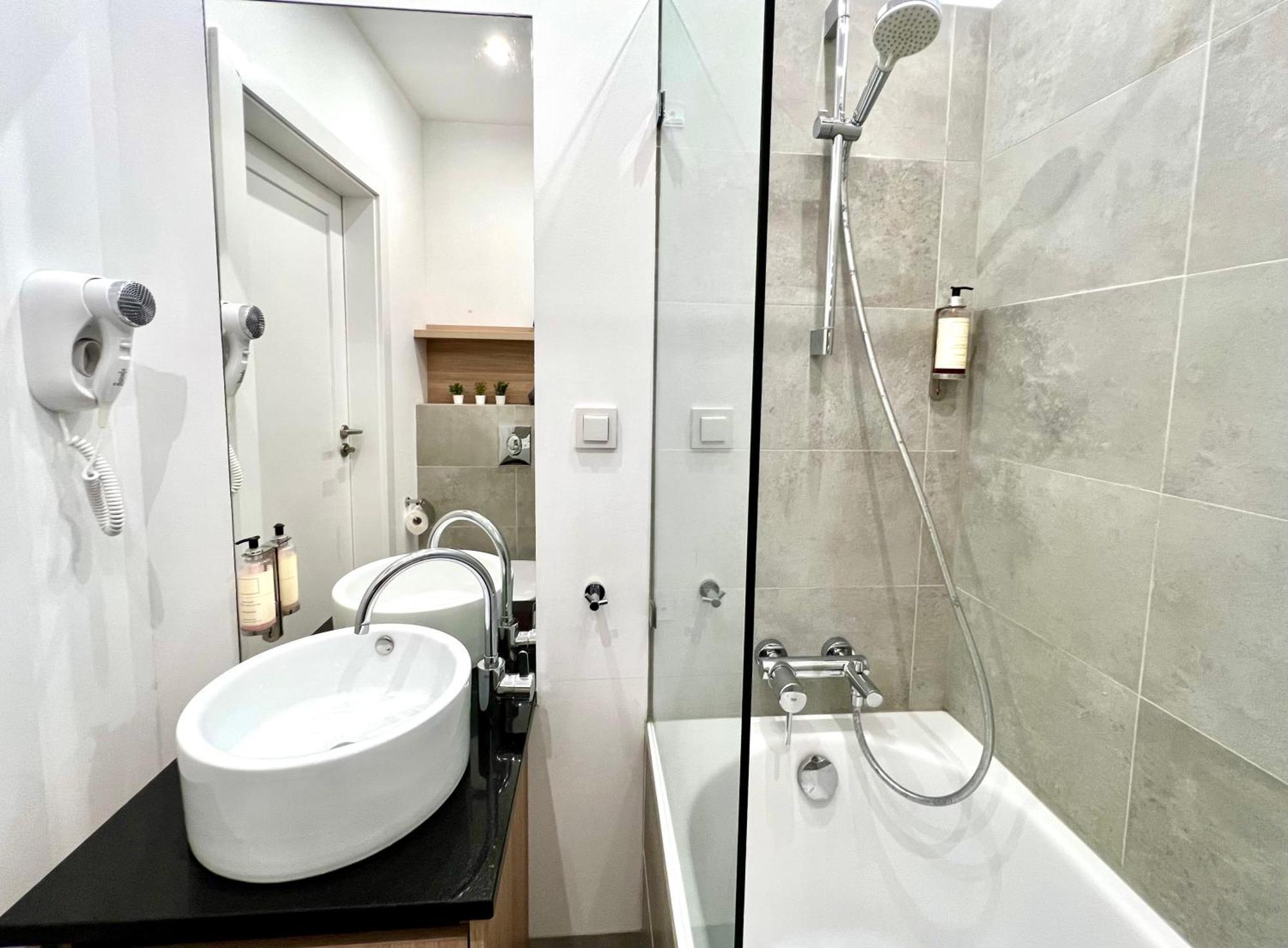 K22 Warszawa Zachodnia Slawinska 502 Apartman Kültér fotó
